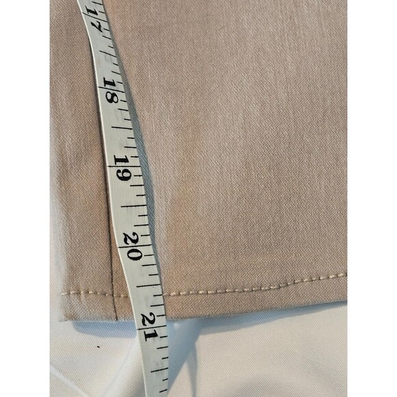 Liz Claiborne Studio Crop Sits At Waist Pants Women’s Size 12 Cream NWT - Picture 8 of 11